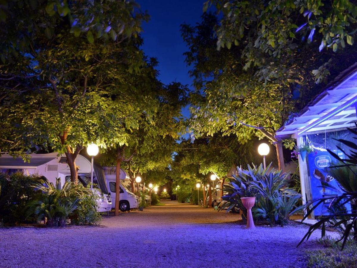 Masseria Lama Torre dell'Orso Zewnętrze zdjęcie